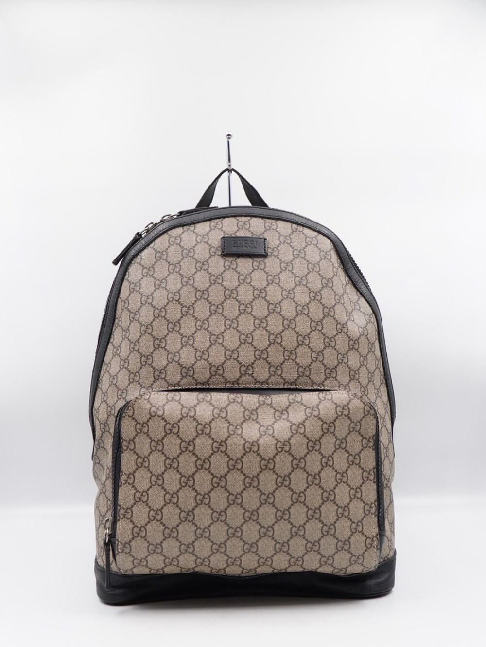 CO25 💟 Gucci GG Supreme Monogram Medium Backpack